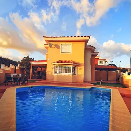 Nancy Tenerife Sur * غراناديا دي أبونا