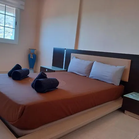 Nancy Tenerife Sur غراناديا دي أبونا