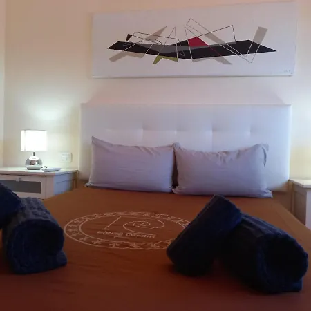 Nancy Tenerife Sur فيلة *